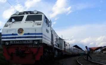 kereta api kampung inggris