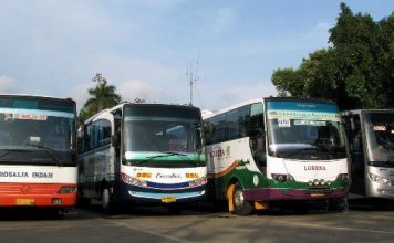 bus ke kampung inggris