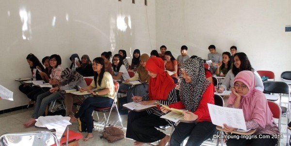 Suasana Kelas di Kampung Inggris